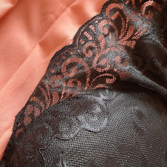 Bra - Picture 4 of 7